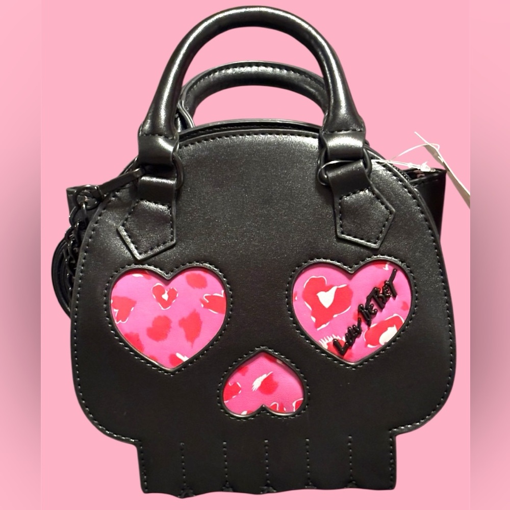 NWT•Betsey Johnson “Poe”Black and Pink Skull Crossbody